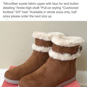 New In Box Cozy Boot Slippers/ size 6.  Never worn.